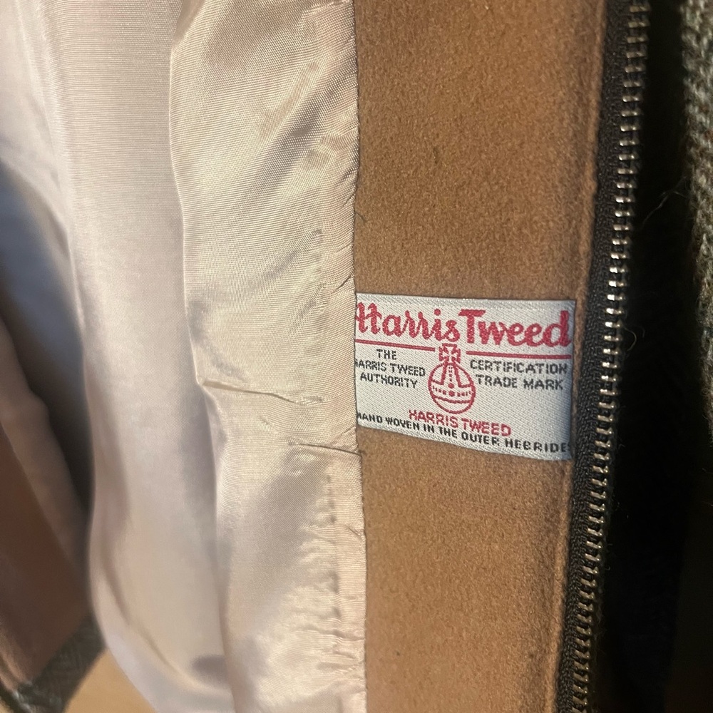 Harris Tweed Herringbone Patterned Wool Jacket - Picture 5 of 8